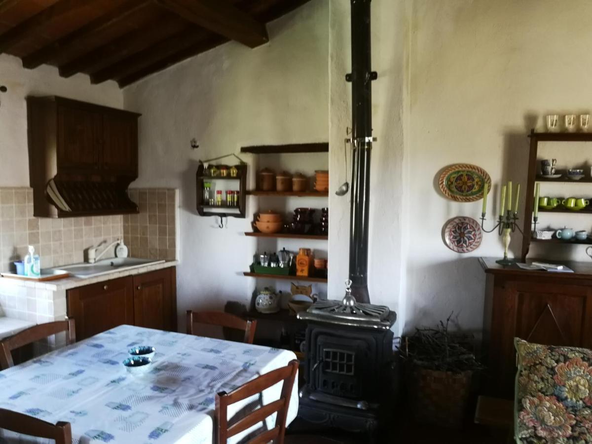 La Cuccia - La Villa-San Pacrazio Ambra Exterior foto